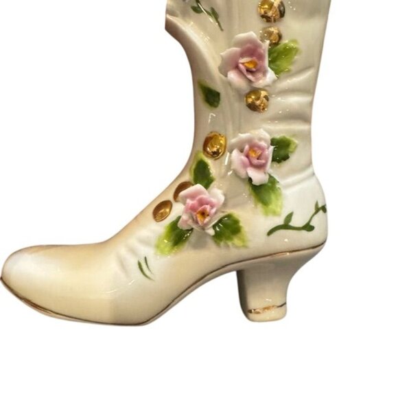 Vintage Ceramic Victorian Style Boot Vase With Floral & Gold Button Detailing - Picture 3 of 8